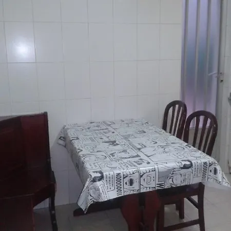 شقة Plaza Del Oeste 4 Dormitorios, 2 Banos , Parking *