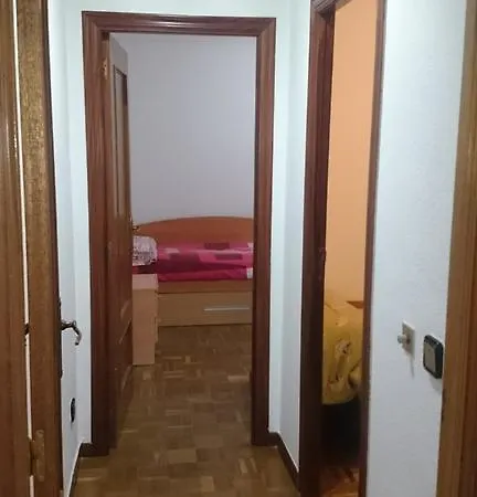Lägenhet Plaza Del Oeste 4 Dormitorios, 2 Banos , Parking Salamanca