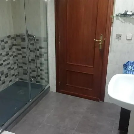 Lägenhet Plaza Del Oeste 4 Dormitorios, 2 Banos , Parking