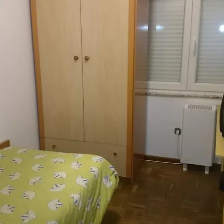 Apartamento Plaza Del Oeste 4 Dormitorios, 2 Baños , Parking *