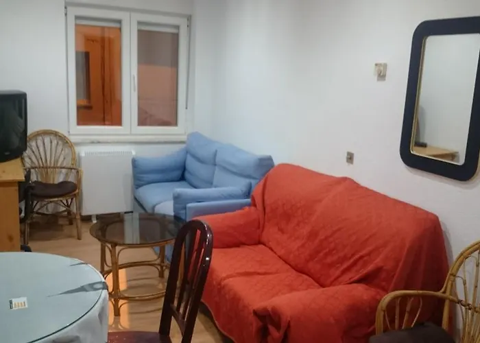 Plaza Del Oeste 4 Dormitorios, 2 Banos , Parking Appartement *