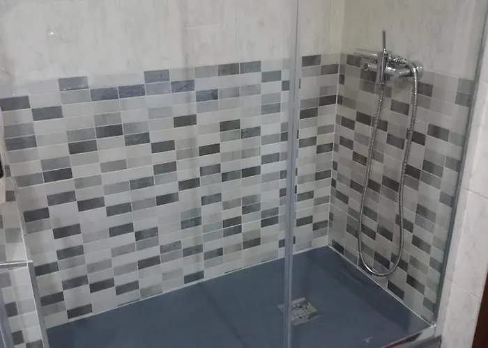 Plaza Del Oeste 4 Dormitorios, 2 Banos , Parking Salamanque